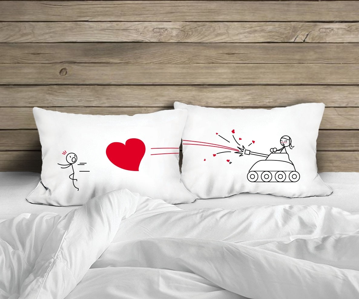 Human Touch -  "愛的坦克鳴炮" 情侶枕頭套  "The Tank" Set / 2 Couple Pillow Case (3HT04-76)